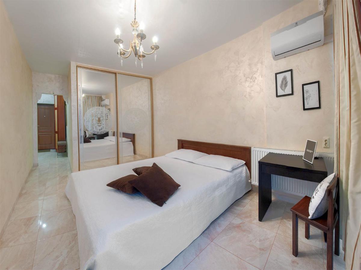 Apart Hotel Sweet Home Львів Екстер'єр фото