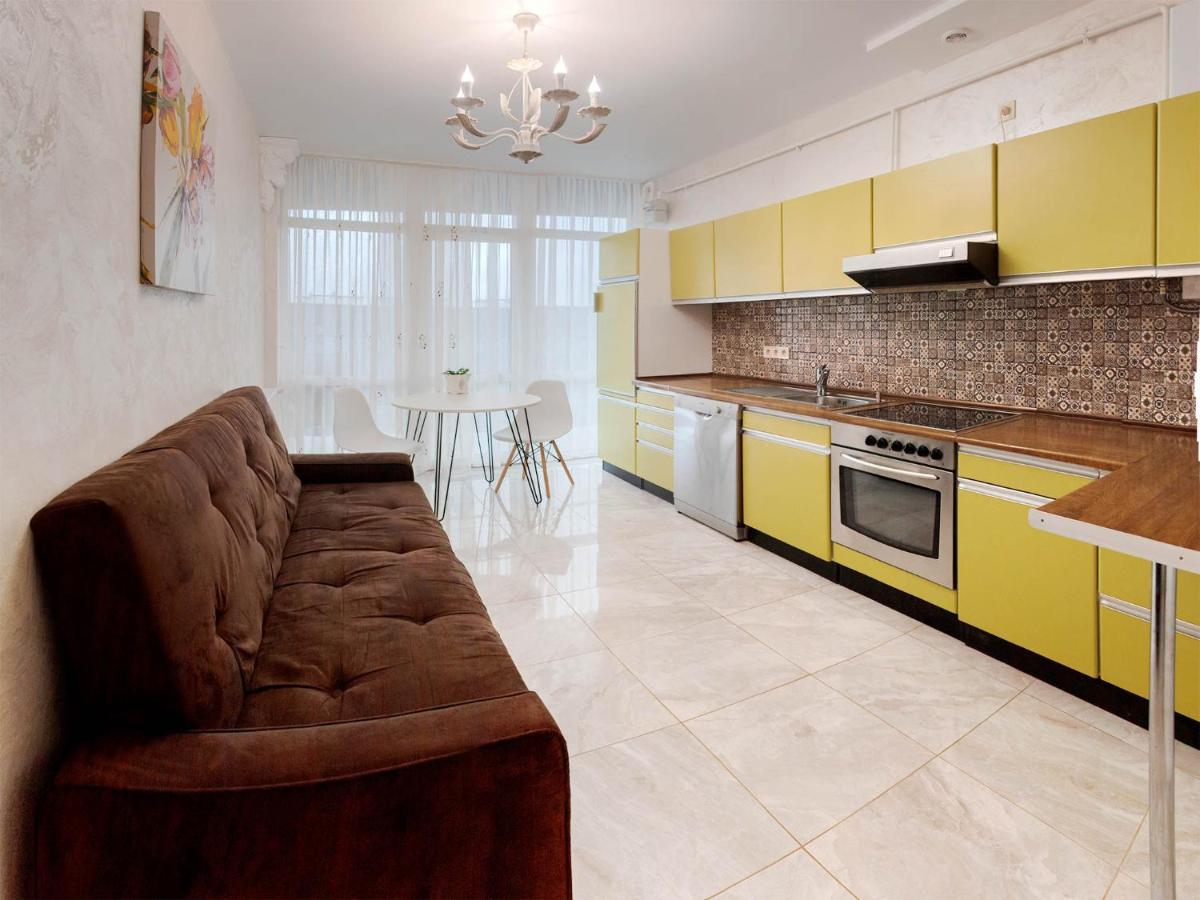 Apart Hotel Sweet Home Львів Екстер'єр фото